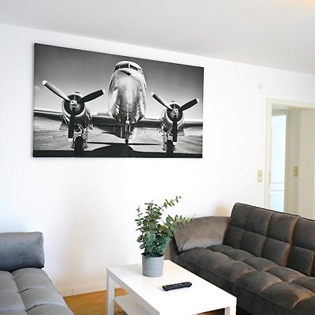 Stilvolles Apartment In Stadtnaehe-Parkplatz- 4 Personen- Balkon Вольфсбург Экстерьер фото