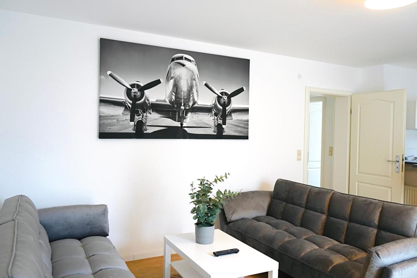 Stilvolles Apartment In Stadtnaehe-Parkplatz- 4 Personen- Balkon Вольфсбург Экстерьер фото