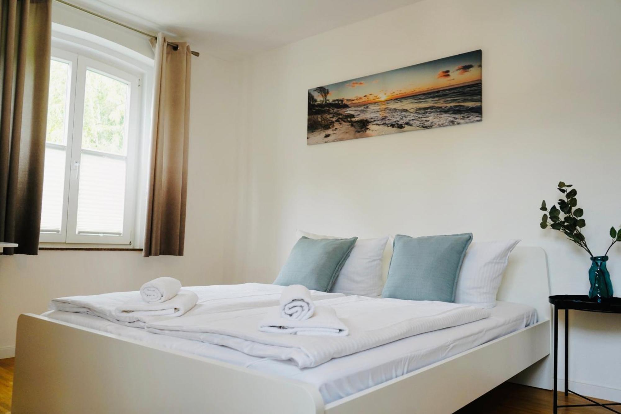 Stilvolles Apartment In Stadtnaehe-Parkplatz- 4 Personen- Balkon Вольфсбург Экстерьер фото